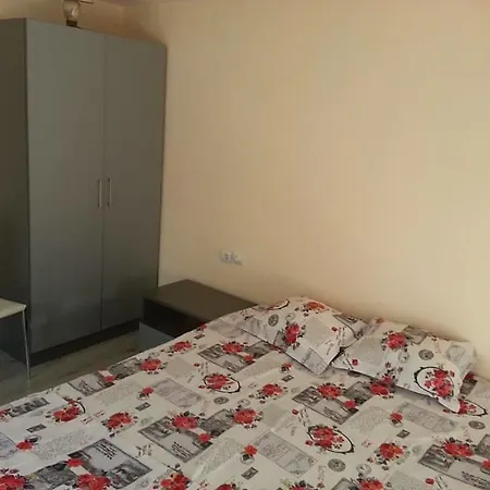 Guest House Family بيت ضيافة ساندانسكي