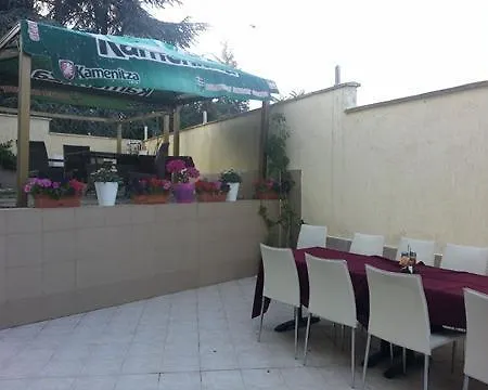 Guest House Family بيت ضيافة