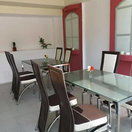 Guest House Family بيت ضيافة